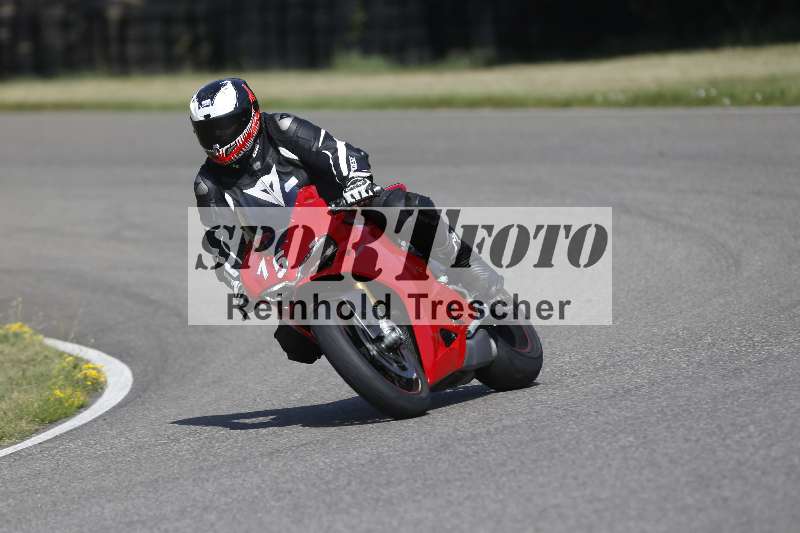 /21 17.06.2026  Ducati Schweiz Track Warmup ADR/Gruppe blau/15